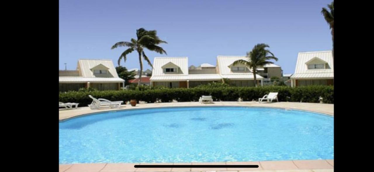 Coco Beach Sandy Ground Exterior photo
